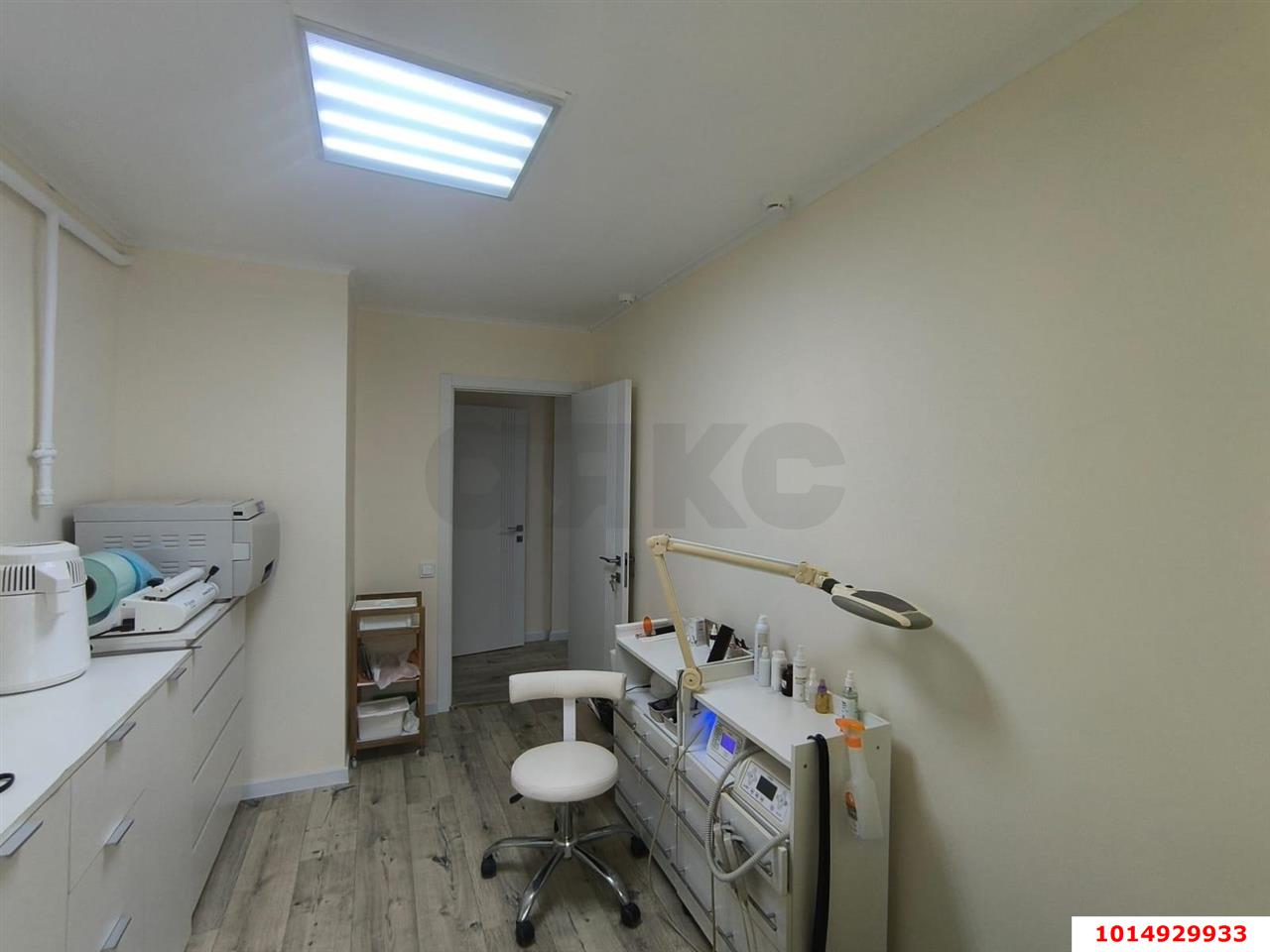 Фото №10: Офисное помещение 44 м² - Краснодар, Центральный, ул. Коммунаров, 241