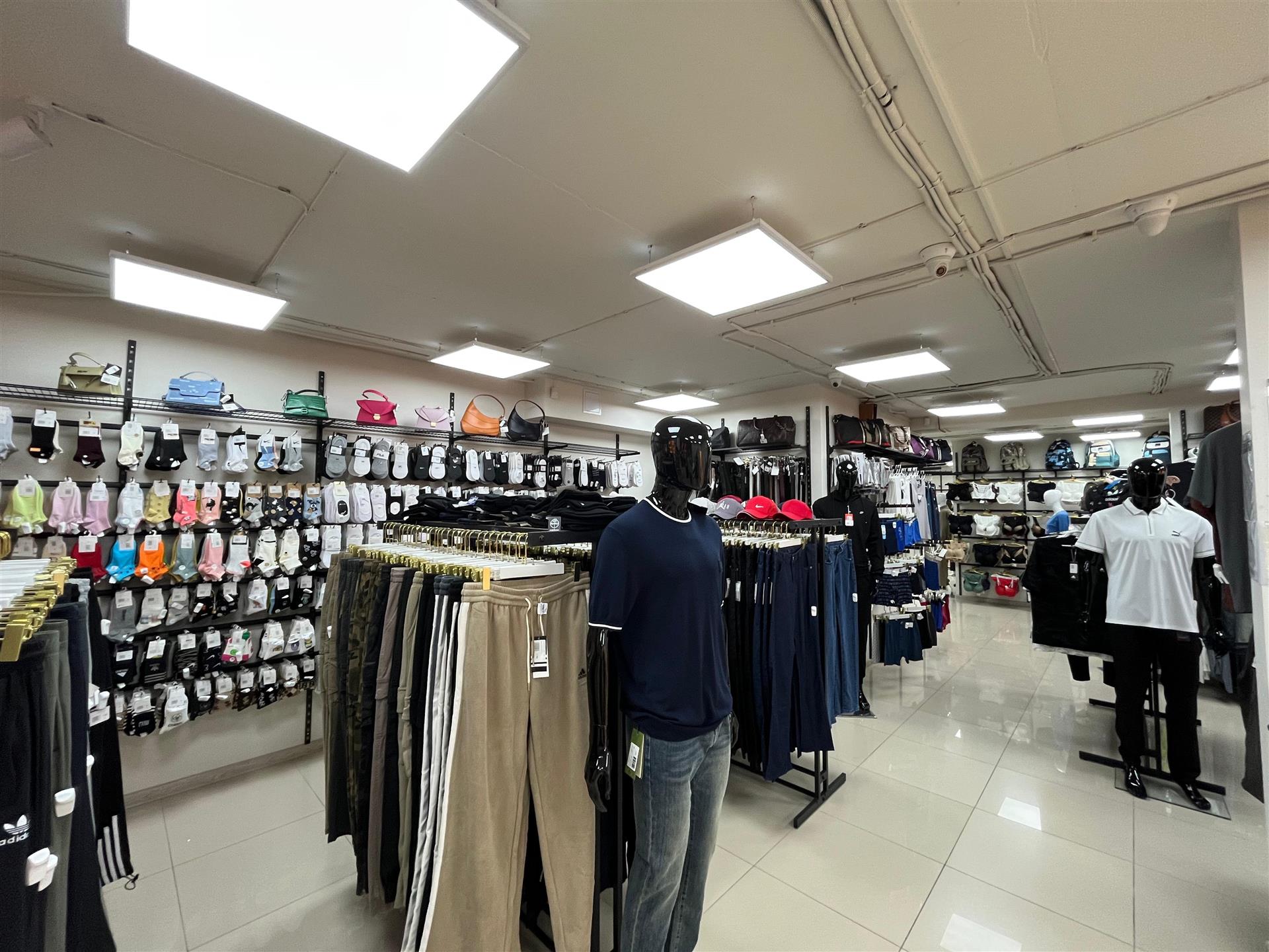 Фото №10: Коммерция 146 м² - Краснодар, Прикубанский внутригородской округ, мкр. ЖК Губернский, ул. им. Героя Яцкова И.В., 9к1