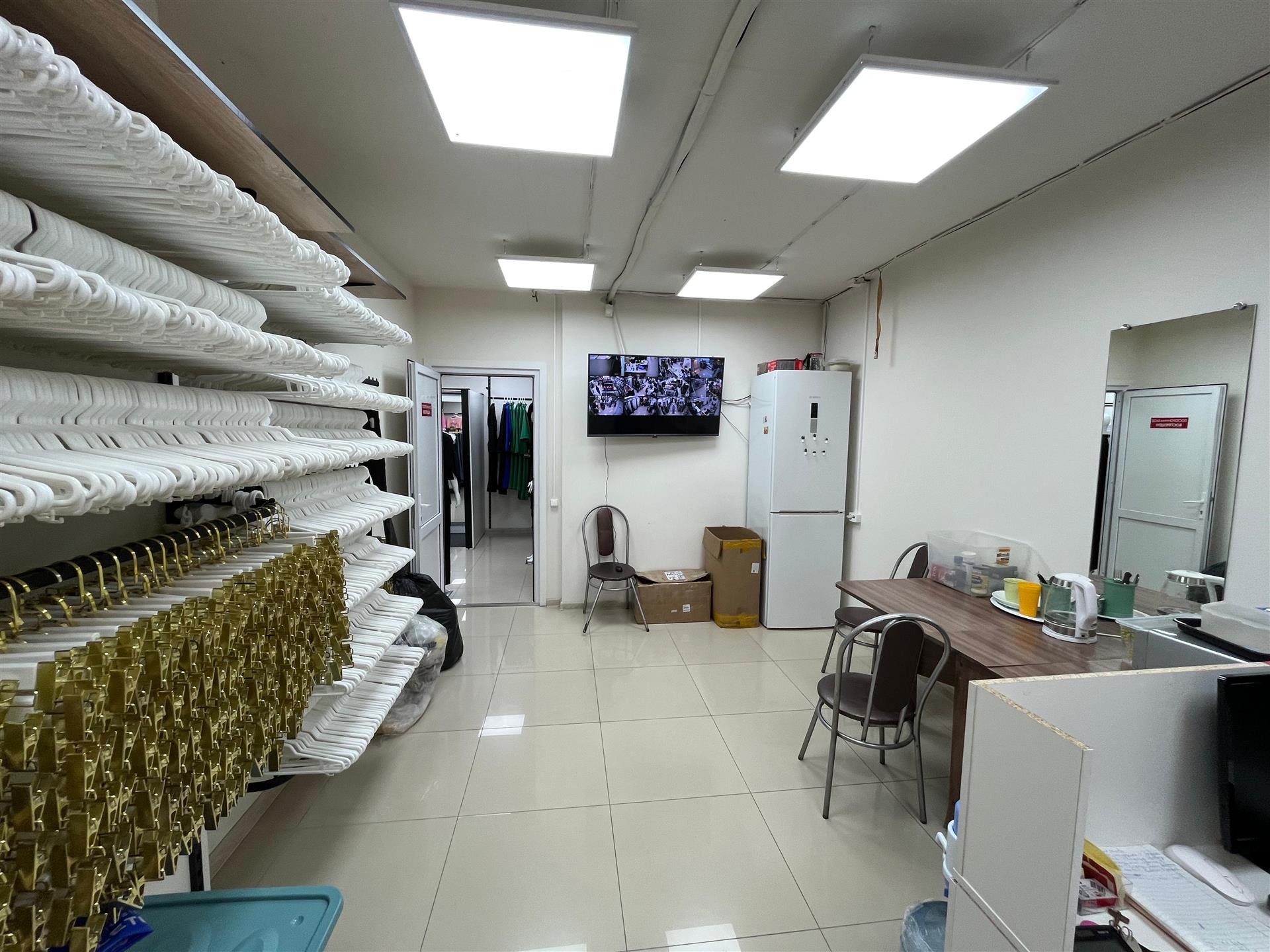 Фото №17: Коммерция 146 м² - Краснодар, Прикубанский внутригородской округ, мкр. ЖК Губернский, ул. им. Героя Яцкова И.В., 9к1