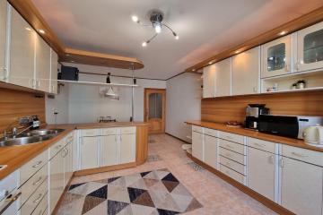 Фото №1: 2-комнатная квартира 70 м² - Краснодар, мкр. Микрохирургии глаза, ул. Красных Партизан, 4/3