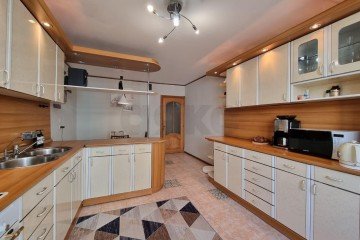 Фото №1: 2-комнатная квартира 70 м² - Краснодар, мкр. Микрохирургии глаза, ул. Красных Партизан, 4/3