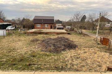 Фото №1: Земельный участок 6.5 сот. - СНТ Микробиолог, мкр. Прикубанский внутригородской округ, ул. Клубничная, 2