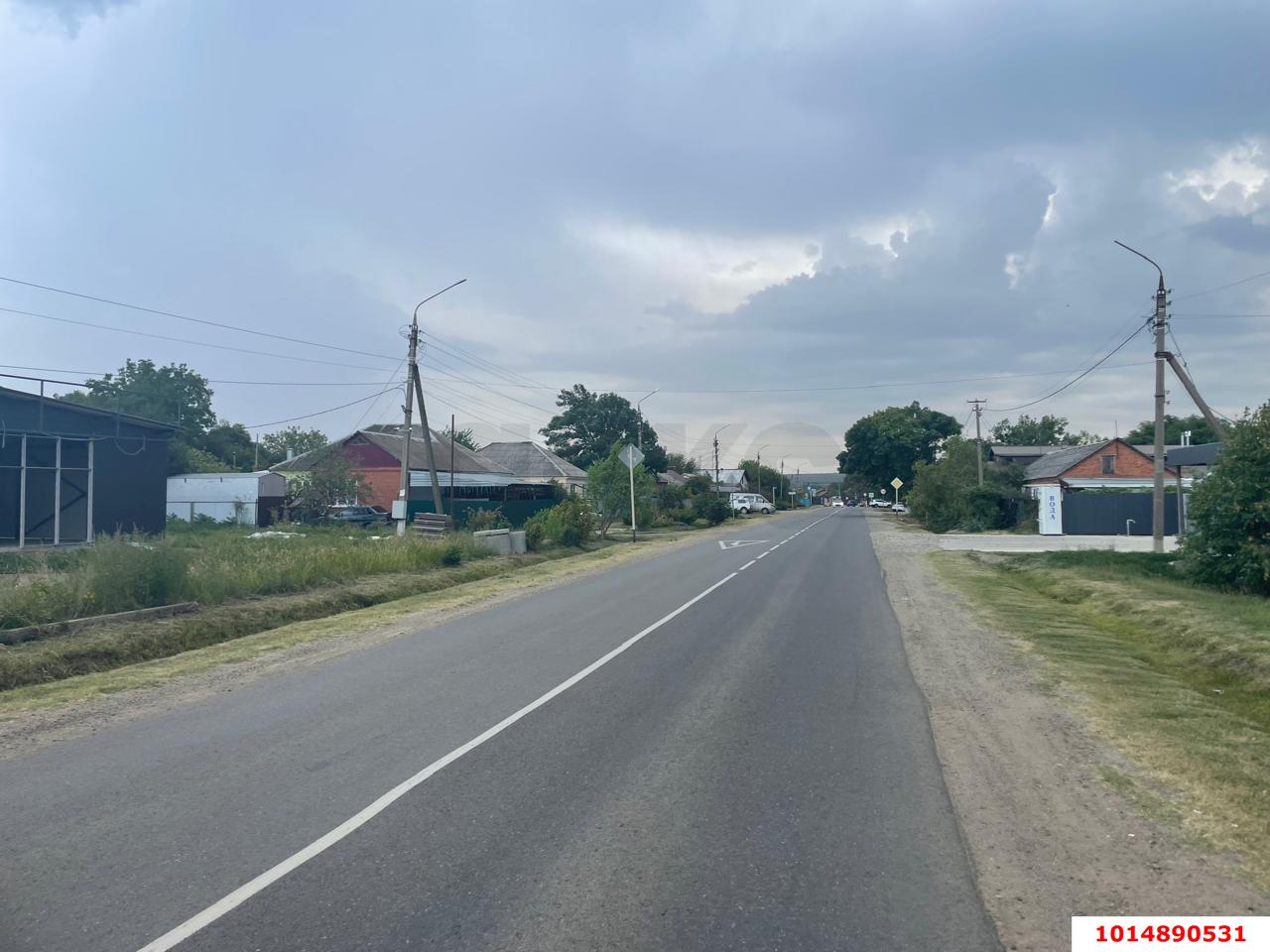 Фото №1: Торговое помещение 350 м² - Григорьевская, ул. 50-летия ВЛКСМ, 1/1А
