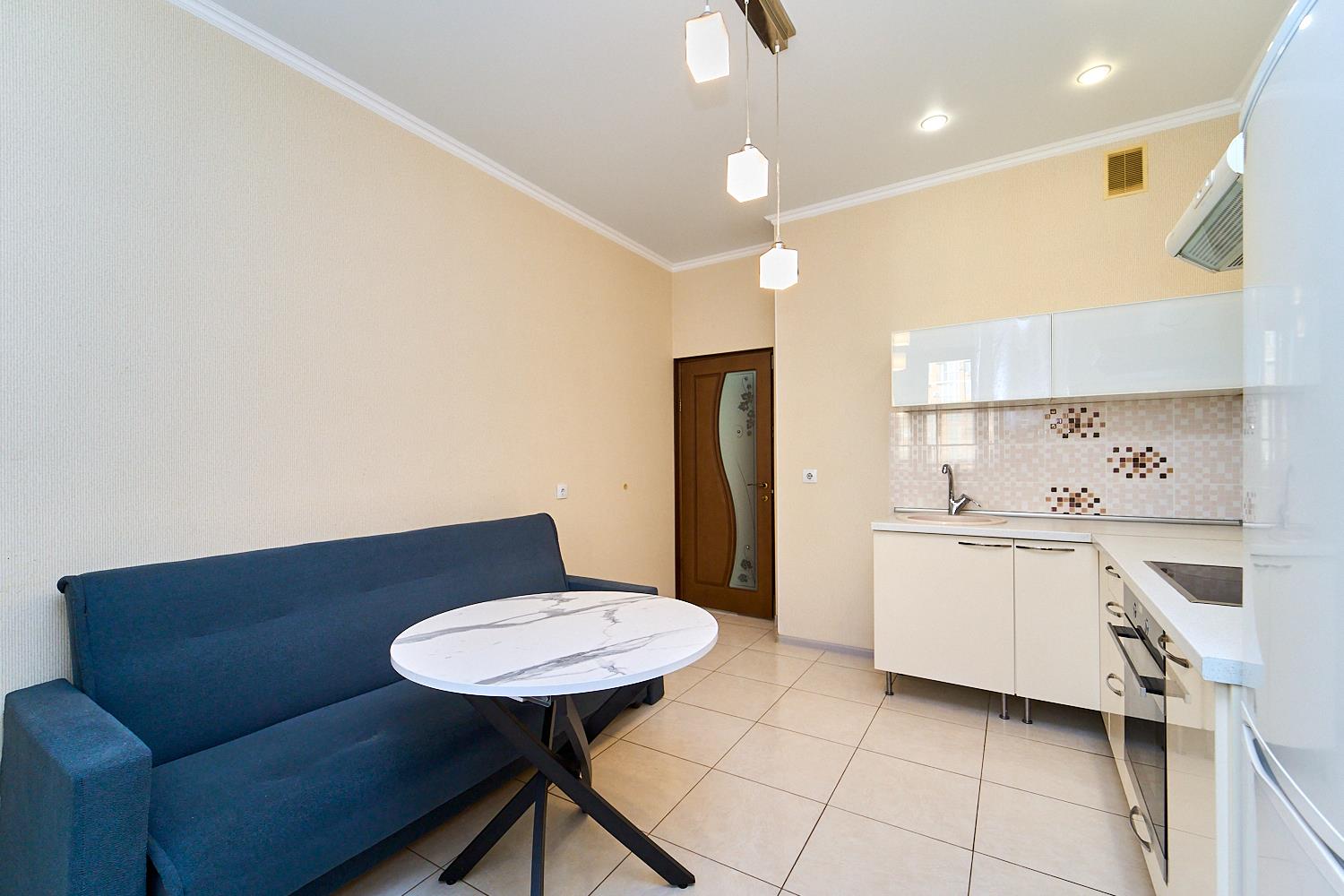 Фото №2: 1-комнатная квартира 44 м² - Краснодар, Прикубанский внутригородской округ, Фестивальный, ЖК Екатеринодар, мкр. Солнечный, ул. Архитектора Петина, 14