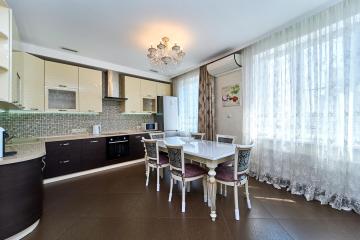 Фото №1: 3-комнатная квартира 122 м² - Краснодар, мкр. Центральный, ул. Кубанская набережная, 23/1