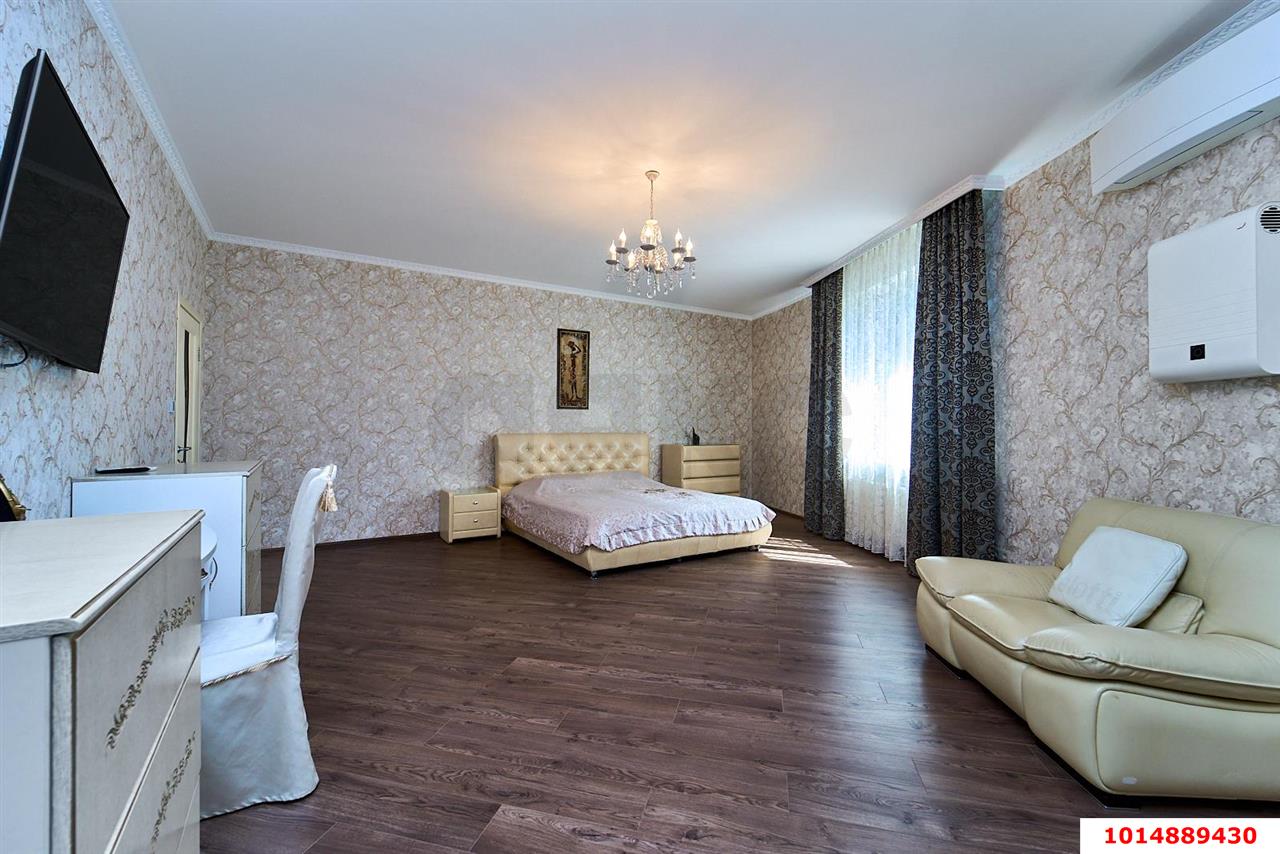 Фото №1: 3-комнатная квартира 130 м² - Краснодар, Центральный, ул. Кубанская Набережная, 23/1