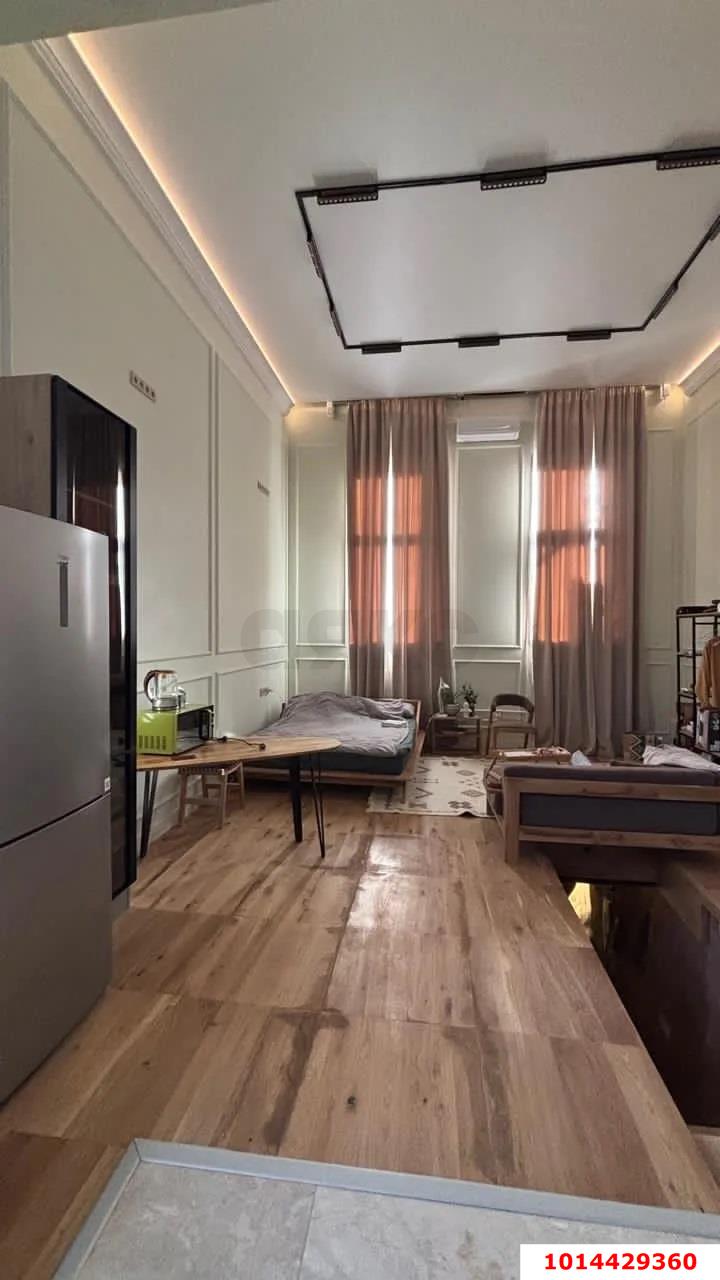 Фото №2: 2-комнатная квартира 76 м² - Краснодар, Центральный, ул. Красноармейская, 16