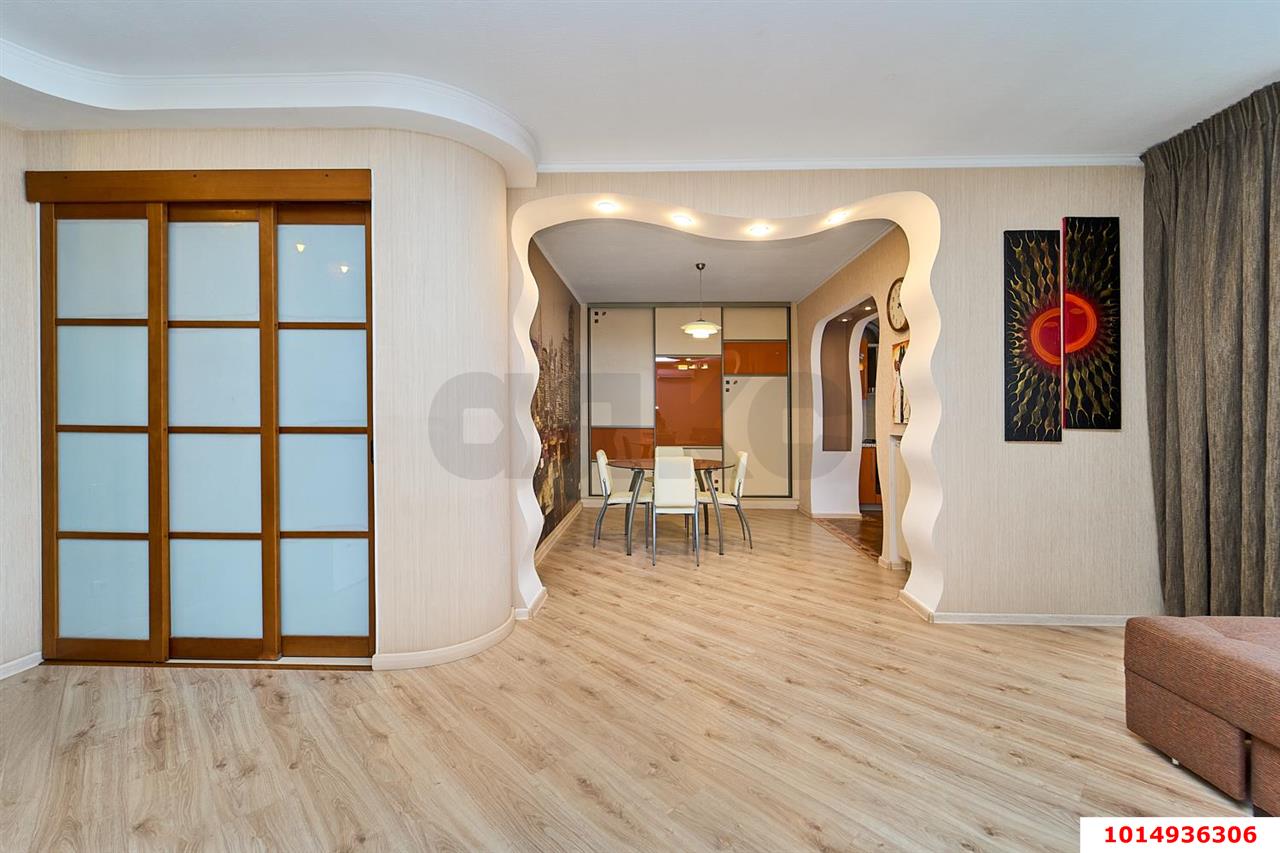 Фото №6: 3-комнатная квартира 107 м² - Краснодар, Центральный внутригородской округ, мкр. Дубинка, ул. КИМ, 141