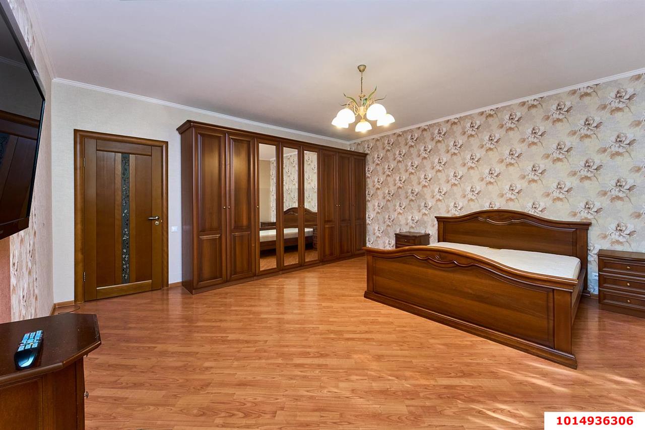 Фото №9: 3-комнатная квартира 107 м² - Краснодар, Центральный внутригородской округ, мкр. Дубинка, ул. КИМ, 141