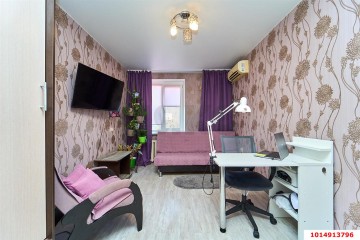 Фото №1: 3-комнатная квартира 41 м² - Российский, мкр. Прикубанский внутригородской округ, ул. имени В.М. Комарова, 19