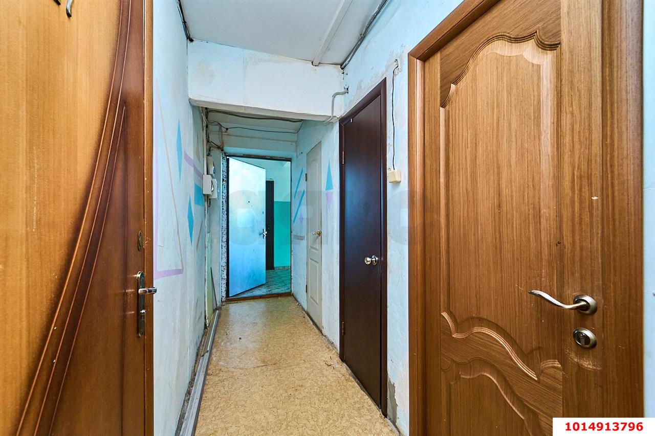 Фото №12: 3-комнатная квартира 41 м² - Российский, Прикубанский внутригородской округ, ул. имени В.М. Комарова, 19