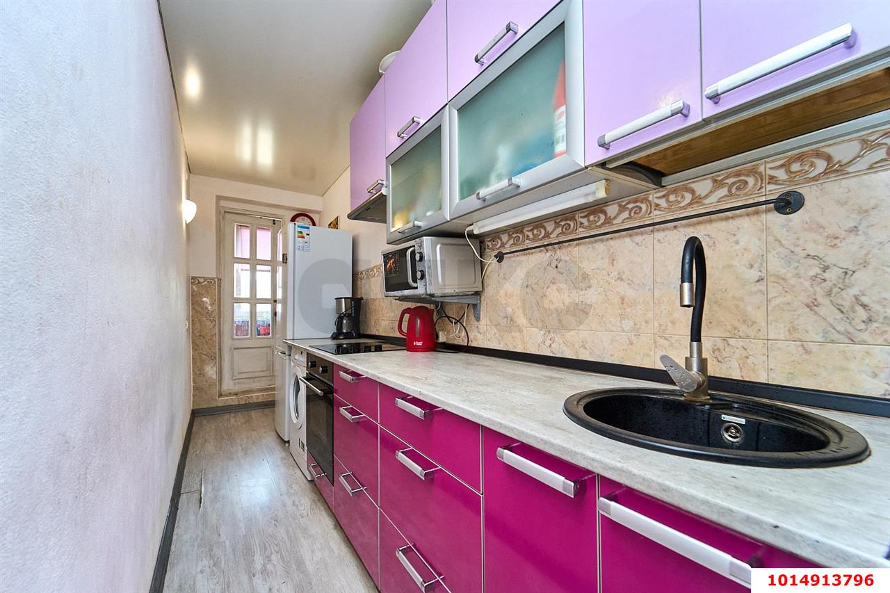 Фото №9: 3-комнатная квартира 41 м² - Российский, Прикубанский внутригородской округ, ул. имени В.М. Комарова, 19