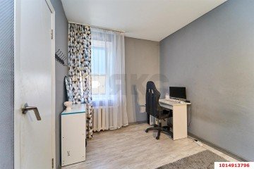 Фото №4: 3-комнатная квартира 41 м² - Российский, мкр. Прикубанский внутригородской округ, ул. имени В.М. Комарова, 19