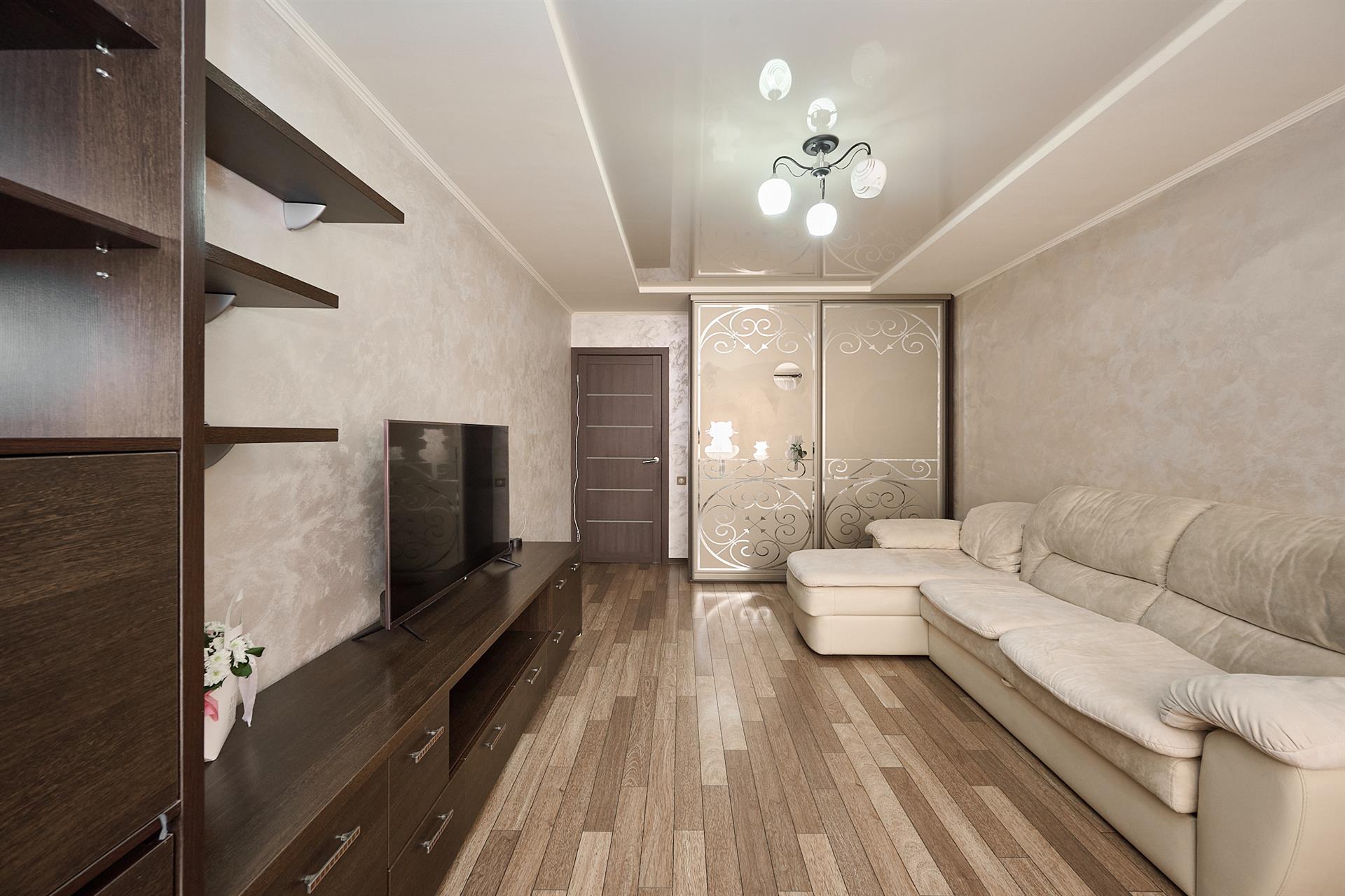 Фото №2: 2-комнатная квартира 74 м² - Краснодар, Карасунский внутригородской округ, мкр. Гидростроителей, ул. имени Снесарева, 8