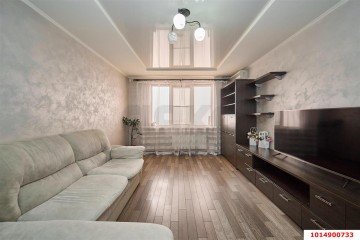 Фото №1: 2-комнатная квартира 74 м² - Краснодар, мкр. Гидростроителей, ул. имени Снесарева, 8