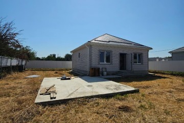 Фото №1: Дом 110 м² - Лазурный, мкр. Прикубанский внутригородской округ, ул. Черноморская, 46