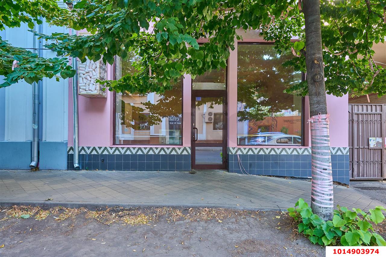 Фото №1: Коммерция 60 м² - Краснодар, Центральный внутригородской округ, мкр. Центральный, ул. Красноармейская, 63