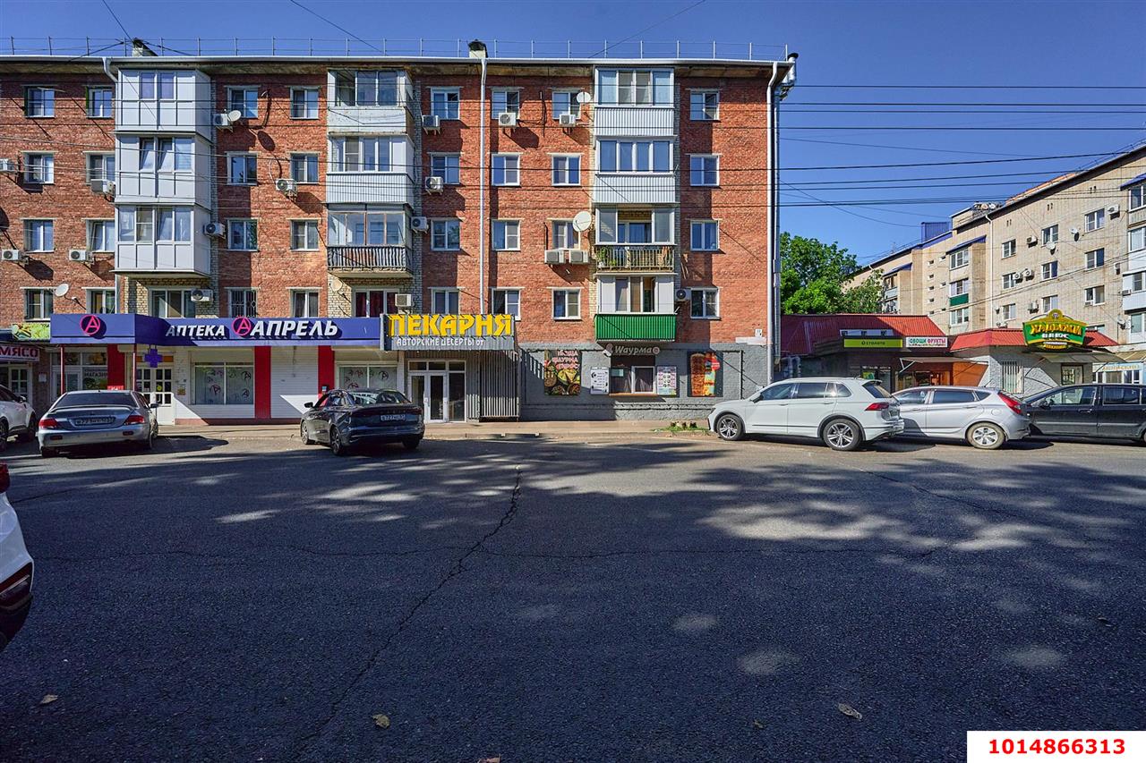 Фото №3: Торговое помещение 112 м² - Краснодар, Западный внутригородской округ, ул. Фёдора Лузана, 3