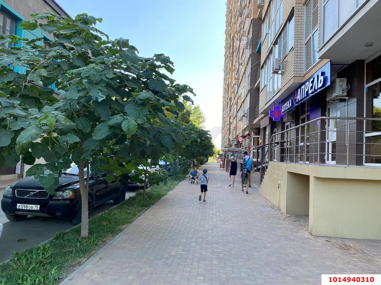 Фото №3: Торговое помещение 42 м² - Краснодар, имени Демьяна Бедного, ул. Степная, 1/1
