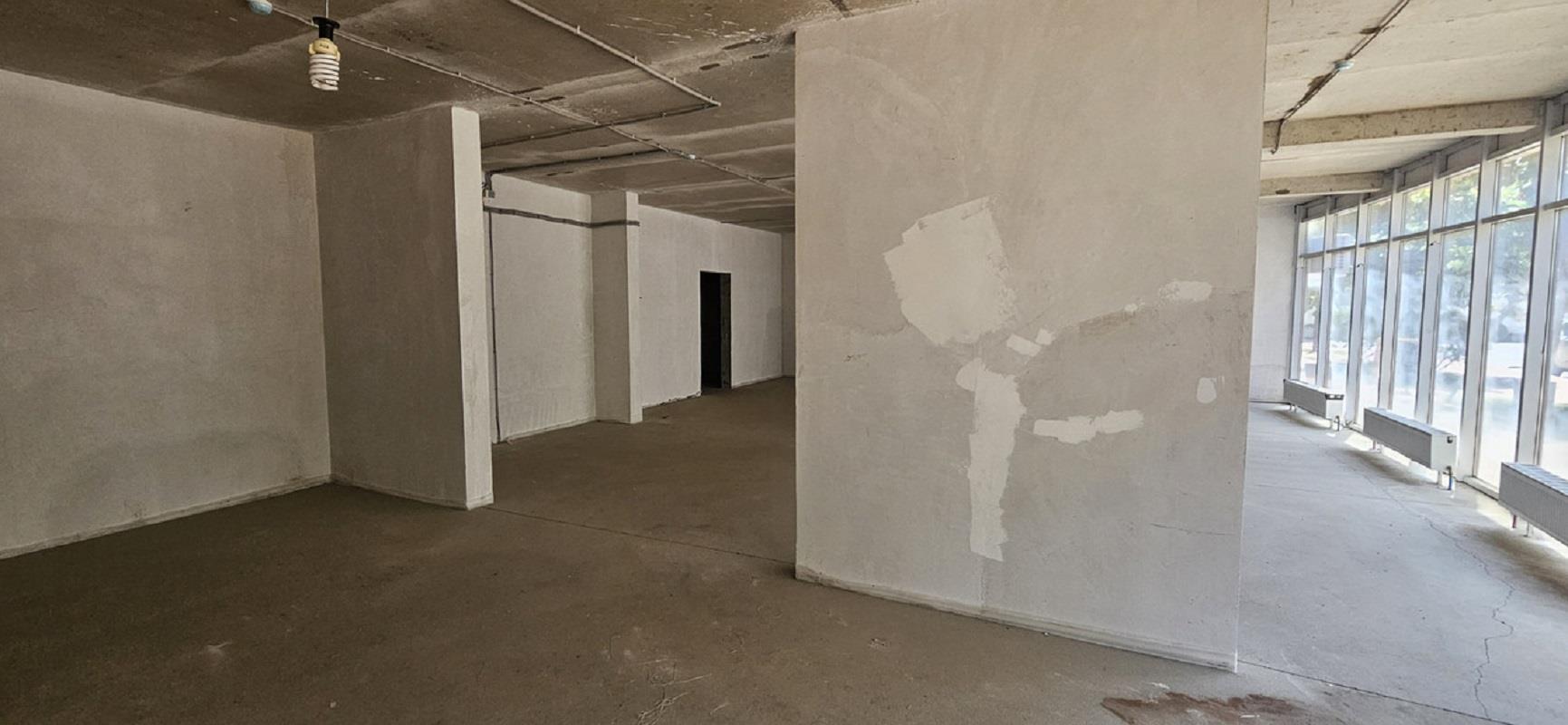 Фото №6: Коммерция 122 м² - Краснодар, Прикубанский внутригородской округ, Завод Радиоизмерительных Приборов, жилой комплекс Времена Года 3, мкр. имени Петра Метальникова, ул. Цезаря Куникова, 24к1