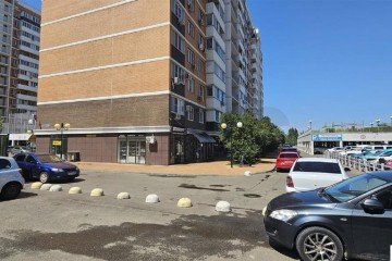 Фото №2: Торговое помещение 123 м² - Краснодар, мкр. имени Петра Метальникова, ул. Григория Пономаренко, 43