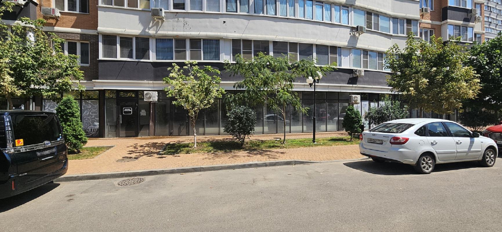 Фото №1: Коммерция 122 м² - Краснодар, Прикубанский внутригородской округ, Завод Радиоизмерительных Приборов, жилой комплекс Времена Года 3, мкр. имени Петра Метальникова, ул. Цезаря Куникова, 24к1