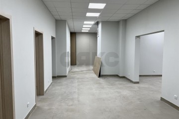 Фото №4: Торговое помещение 103 м² - Краснодар, мкр. Черёмушки, ул. Вишняковой, 1/23к1
