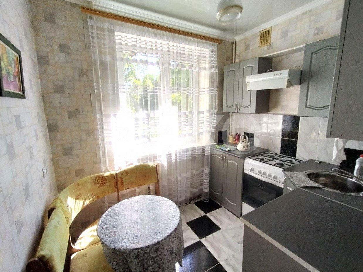 Фото №1: 2-комнатная квартира 42 м² - Кореновск, 2-й квартал, ул. Комсомольская, 35