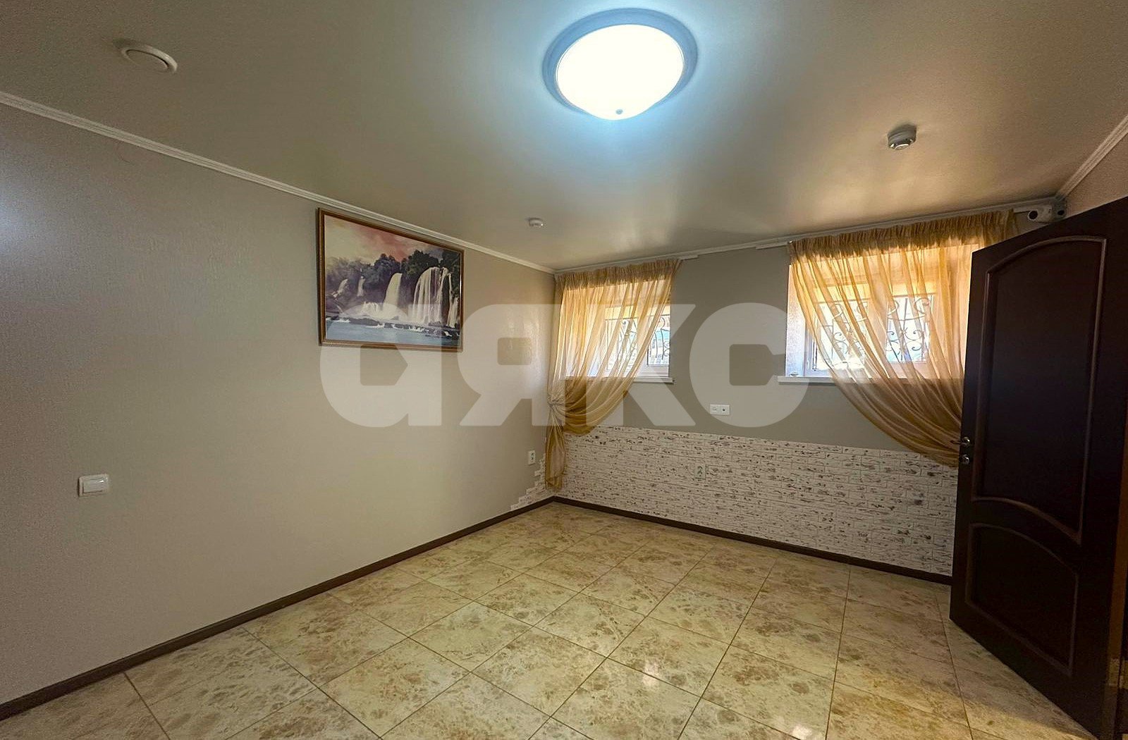 Фото №5: Коммерция 150 м² - Ростов-на-Дону, Ленинский, ул. Социалистическая, 86А