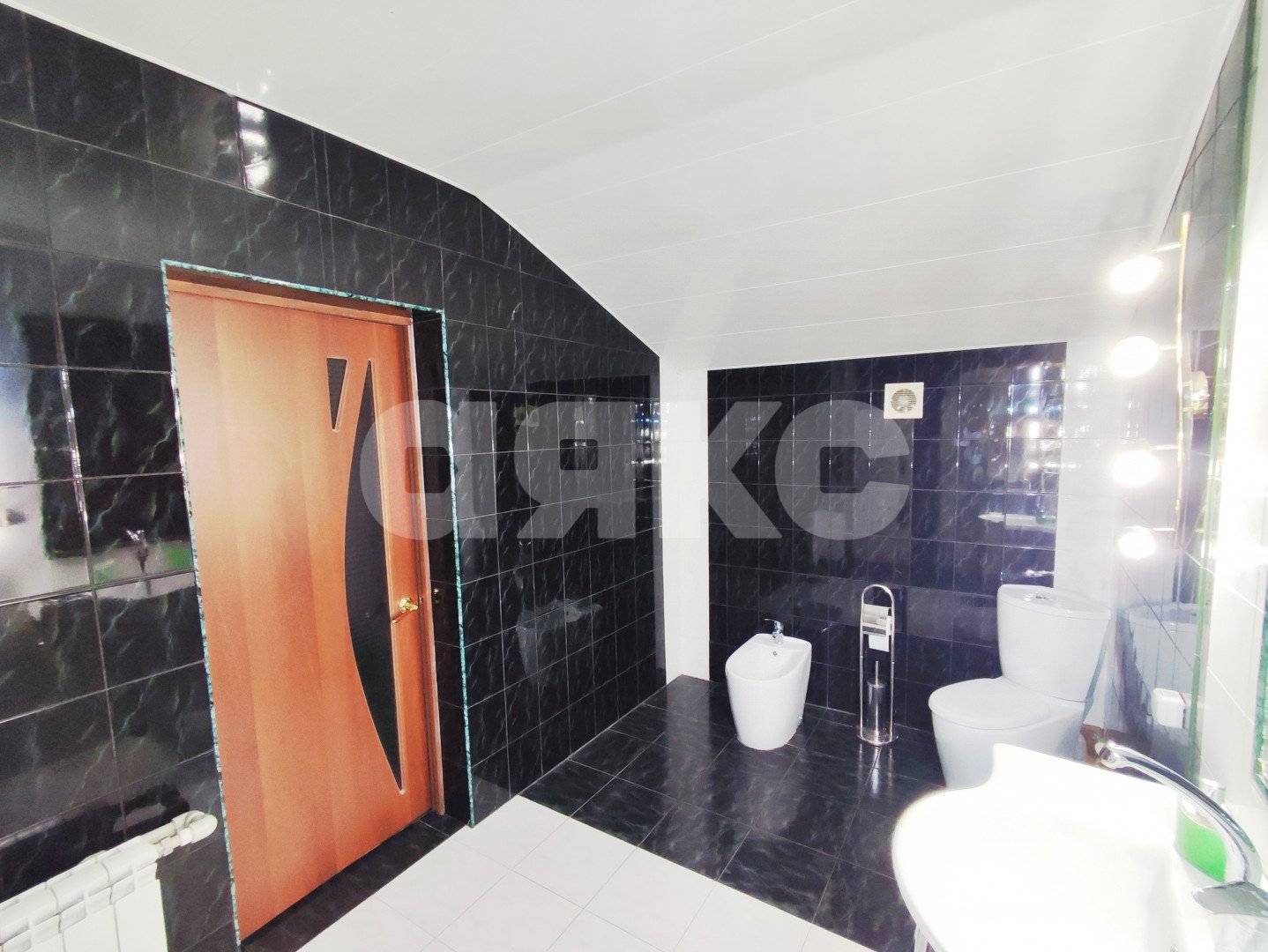 Фото №36: Дом 212 м² + 1.2 сот. - Ростов-на-Дону, Нахичевань, ул. 36-я Линия, 2/38