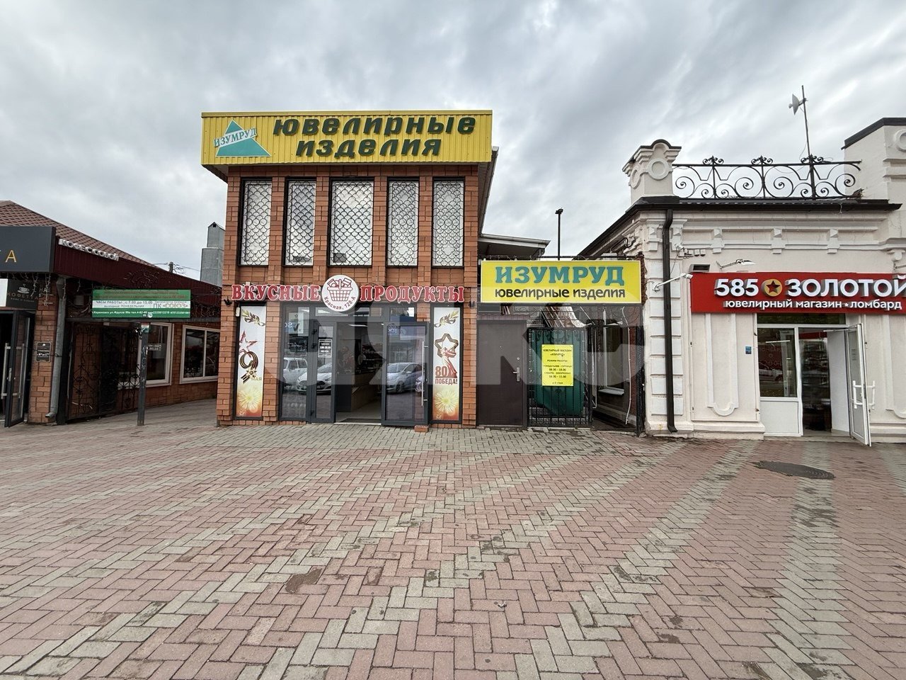 Фото №1: Торговое помещение 52 м² - Кореновск, 1-й квартал, ул. Красная, 128А