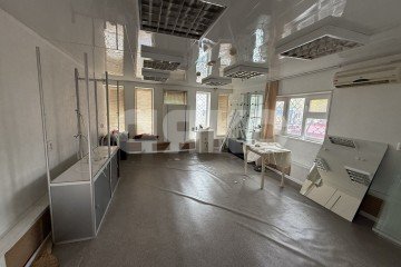 Фото №2: Торговое помещение 52 м² - Кореновск, мкр. 1-й квартал, ул. Красная, 128А