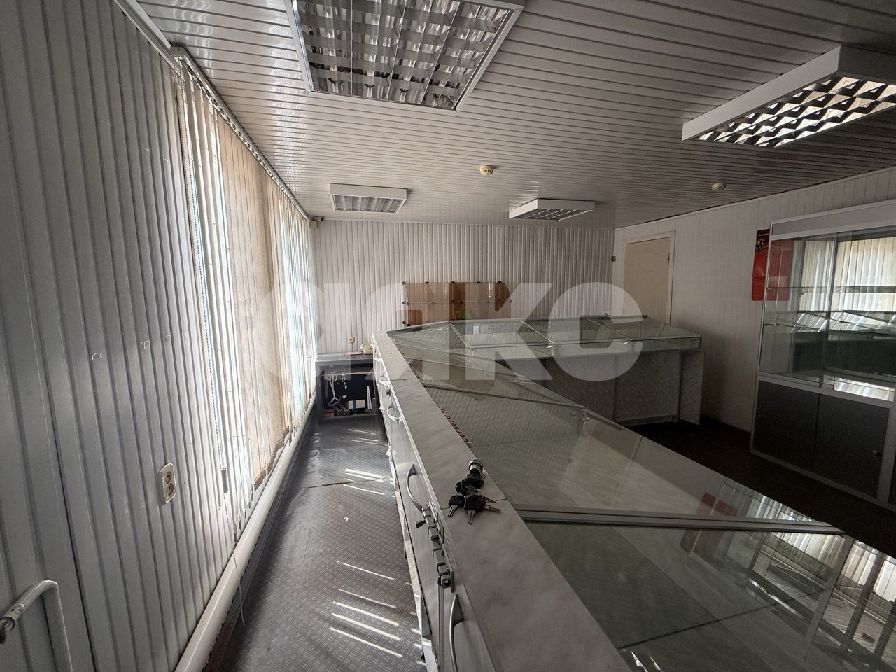 Фото №4: Торговое помещение 52 м² - Кореновск, 1-й квартал, ул. Красная, 128А