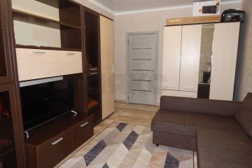 Фото №1: 1-комнатная квартира 42 м² - Краснодар, мкр. Музыкальный, ул. имени Сергея Есенина, 82/3