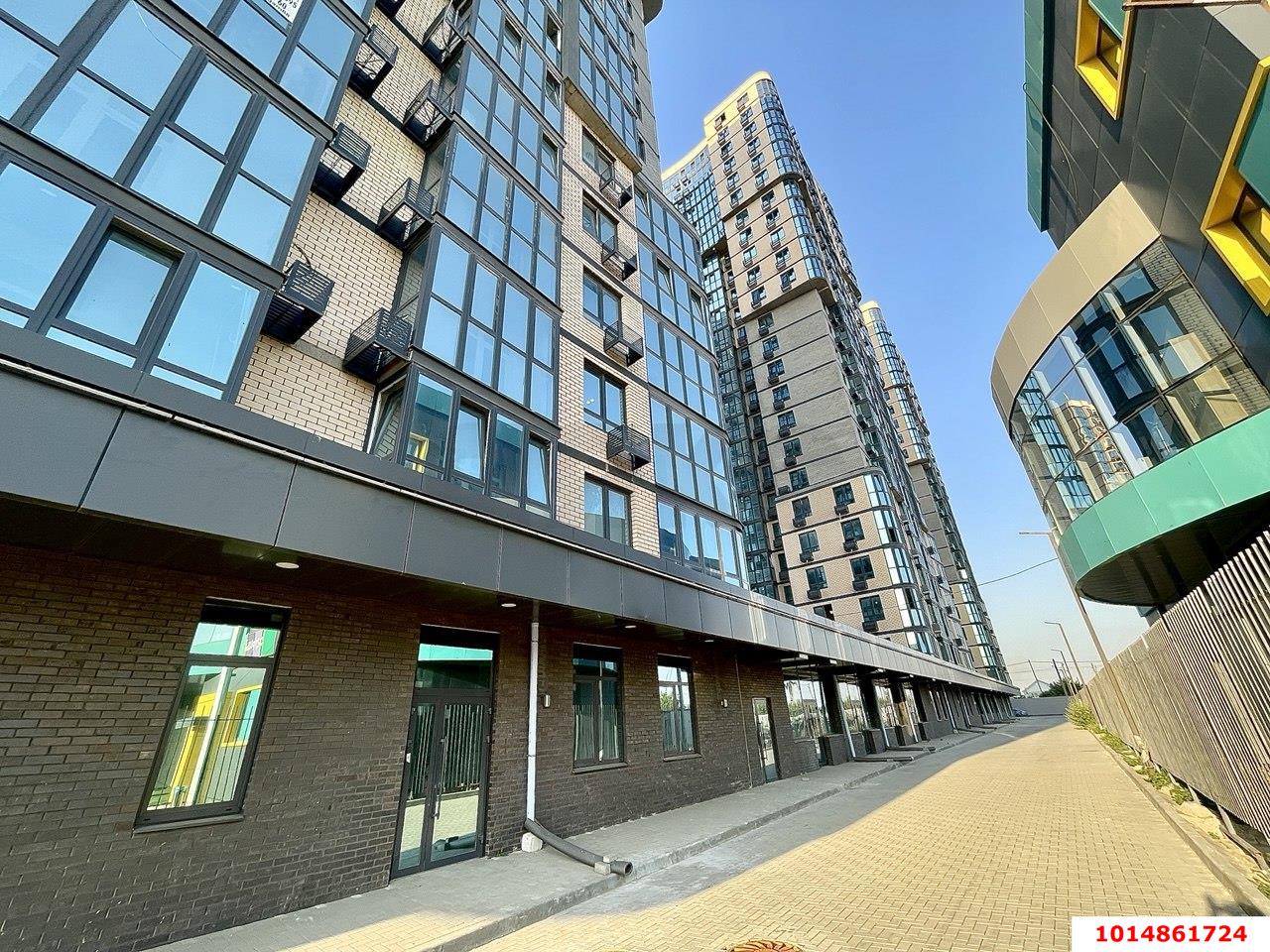 Фото №3: Коммерция 81 м² - Берёзовый, Прикубанский внутригородской округ, Витаминкомбинат, мкр. жилой комплекс Огурцы, ул. Целиноградская, 2И