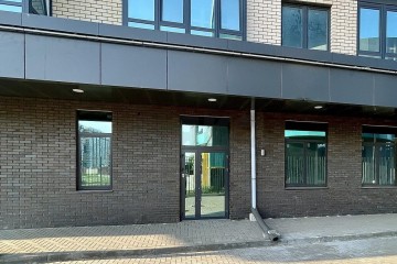 Фото №2: Торговое помещение 82 м² - Берёзовый, мкр. жилой комплекс Огурцы, ул. Целиноградская, 2И