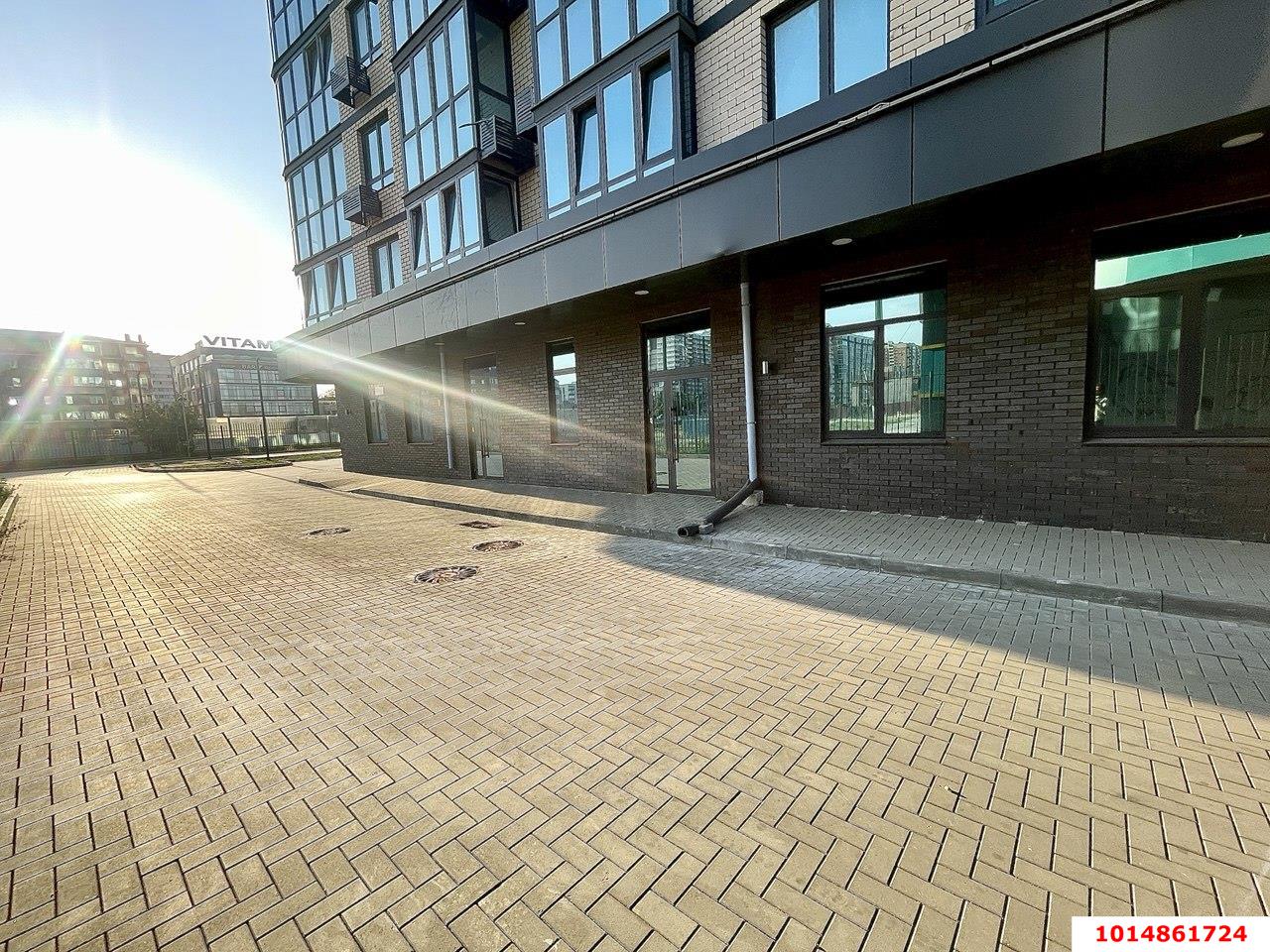 Фото №9: Торговое помещение 82 м² - Берёзовый, жилой комплекс Огурцы, ул. Целиноградская, 2И