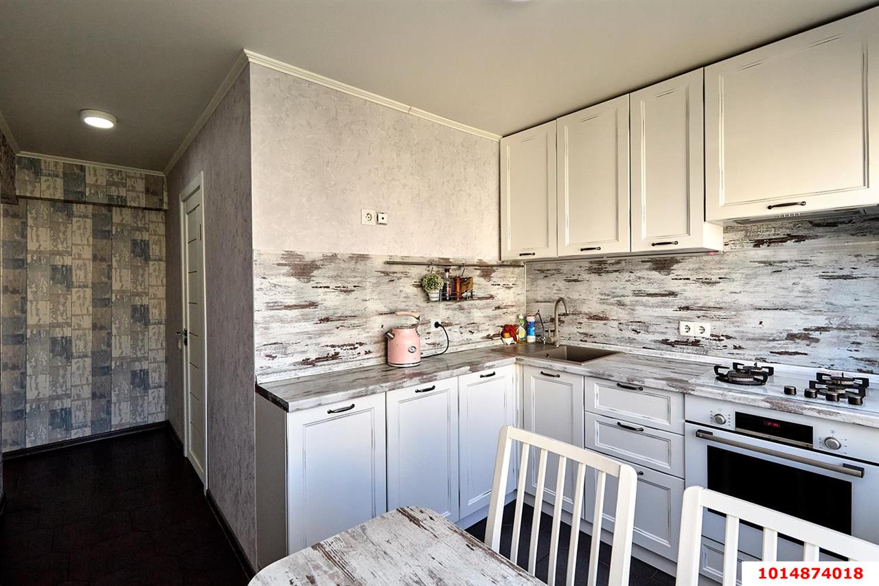 Фото №3: 3-комнатная квартира 59 м² - Краснодар, Центральный, ул. Ленина, 71