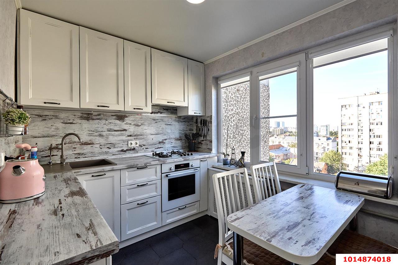 Фото №1: 3-комнатная квартира 59 м² - Краснодар, Центральный, ул. Ленина, 71