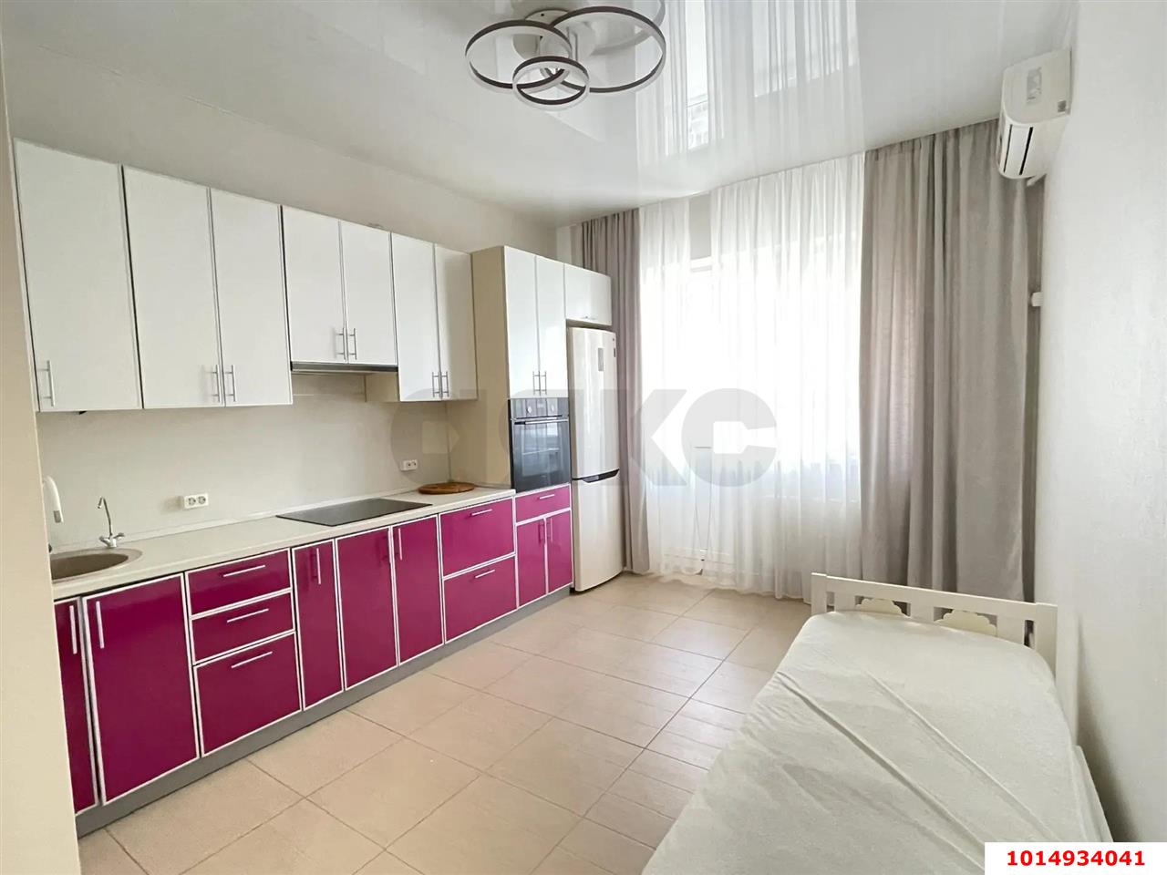 Фото №1: 1-комнатная квартира 53 м² - Краснодар, Прикубанский внутригородской округ, Фестивальный, ЖК Екатеринодар, мкр. Солнечный, ул. Казбекская, 9