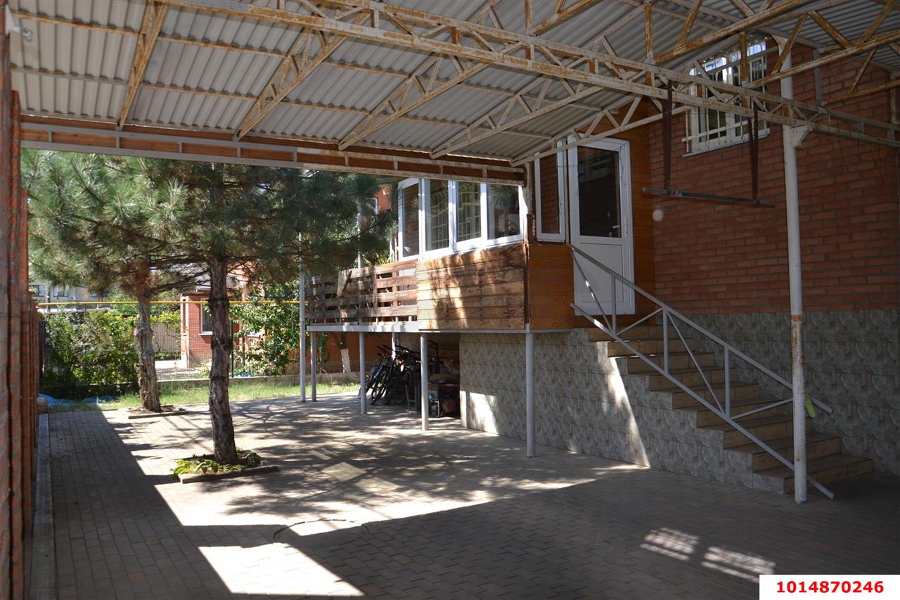 Фото №1: Дом 194 м² + 9 сот. - Краснодар, Прикубанский внутригородской округ, мкр. Сады Калинина, ул. Троицкая, 172