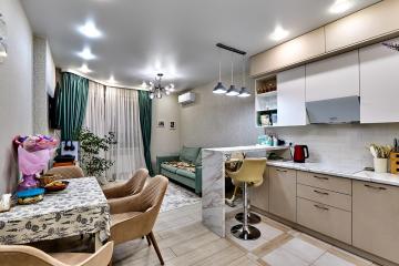 Фото №1: 2-комнатная квартира 65 м² - Краснодар, мкр. имени Петра Метальникова, ул. Тополиная, 46к2