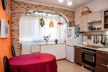 Фото №1: 2-комнатная квартира 61 м² - Краснодар, мкр. Завод Радиоизмерительных Приборов, пер. Ленинский, 6