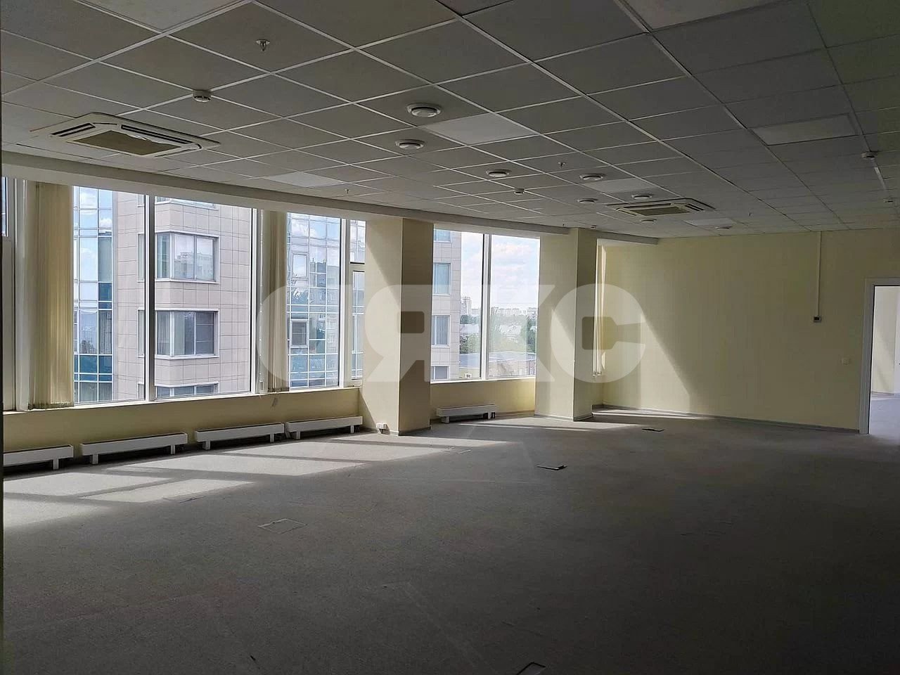 Фото №10: Коммерция 1000 м² - Ростов-на-Дону, Кировский, ул. Суворова, 91Б