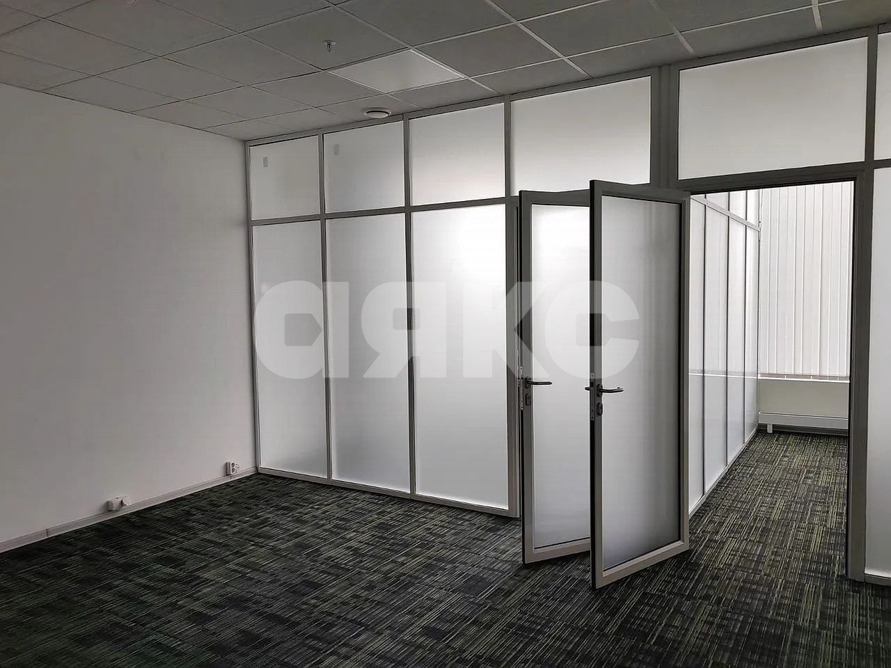 Фото №12: Коммерция 1000 м² - Ростов-на-Дону, Кировский, ул. Суворова, 91Б