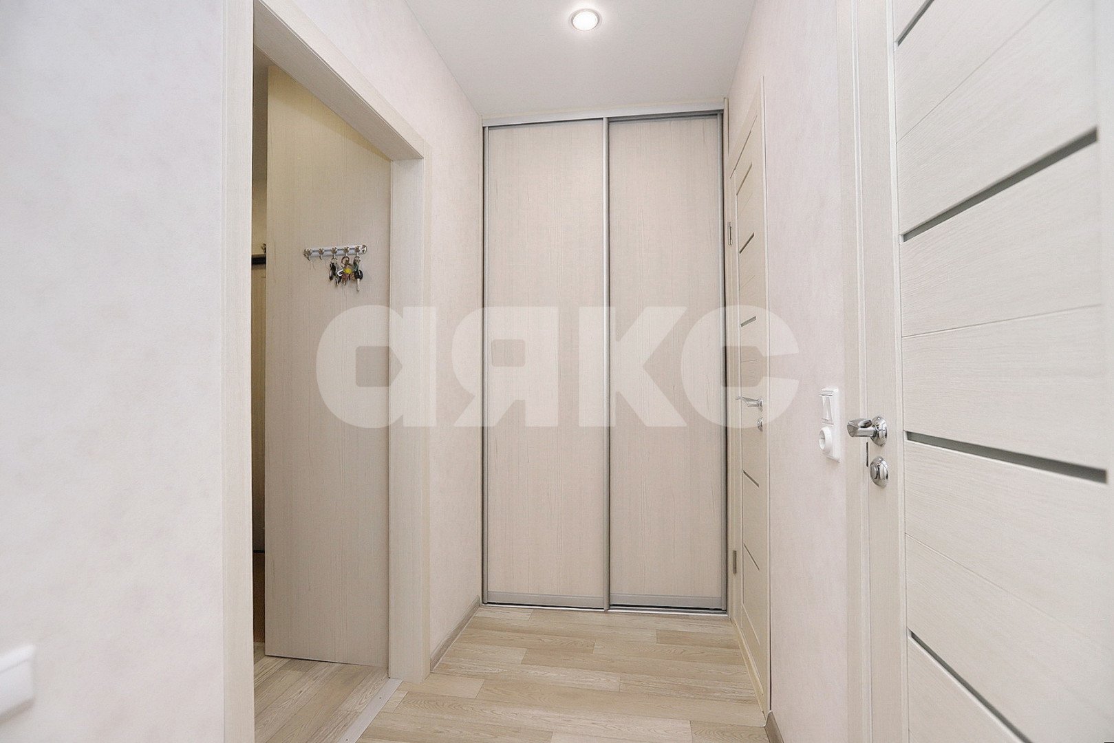 Фото №10: 2-комнатная квартира 51 м² - Липецк, Европейский, ул. Леонтия Кривенкова, 37