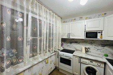 Фото №1: 3-комнатная квартира 60 м² - Краснодар, мкр. Гидростроителей, ул. имени Невкипелого, 15