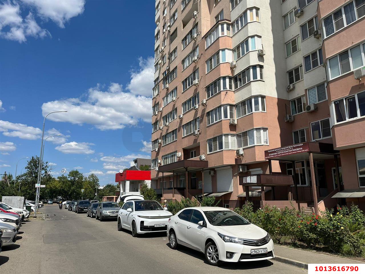 Фото №8: Коммерция 120 м² - Краснодар, Прикубанский внутригородской округ, мкр. имени Маршала Жукова, ул. Александра Покрышкина, 2/2
