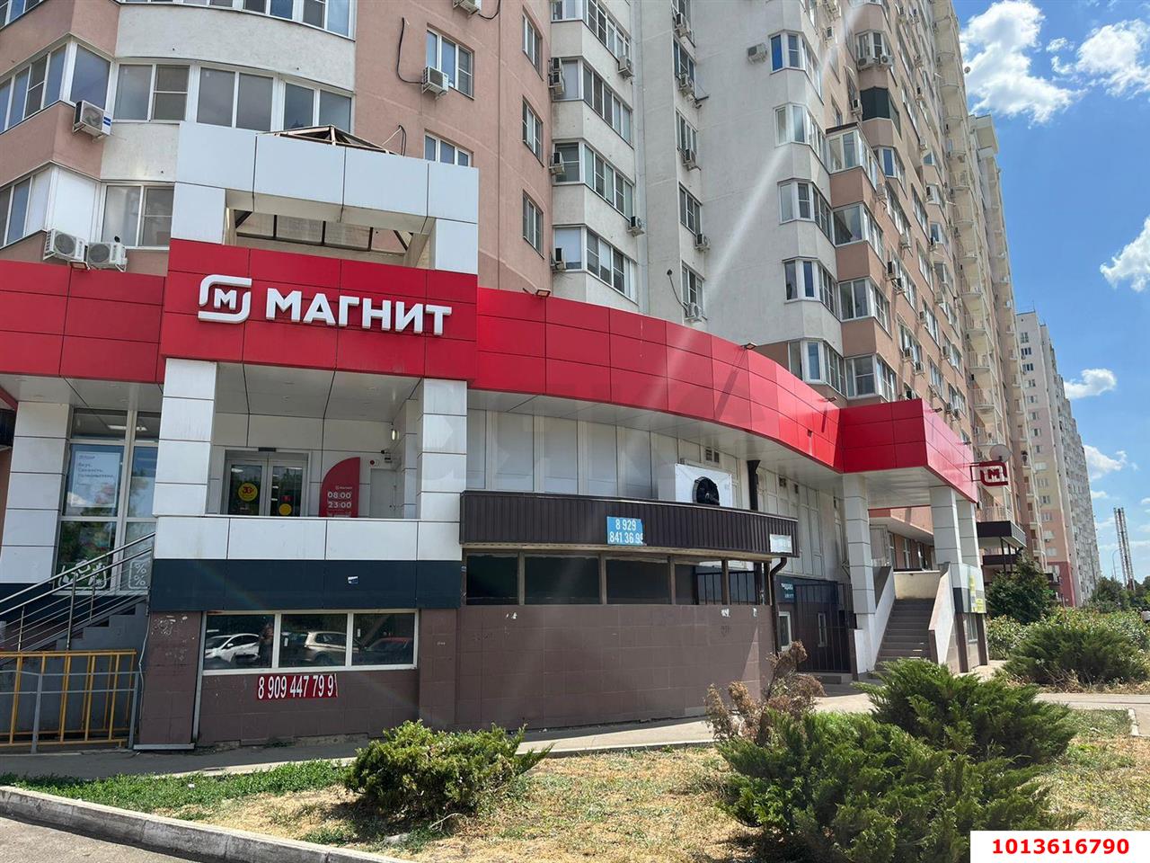 Фото №1: Коммерция 120 м² - Краснодар, Прикубанский внутригородской округ, мкр. имени Маршала Жукова, ул. Александра Покрышкина, 2/2