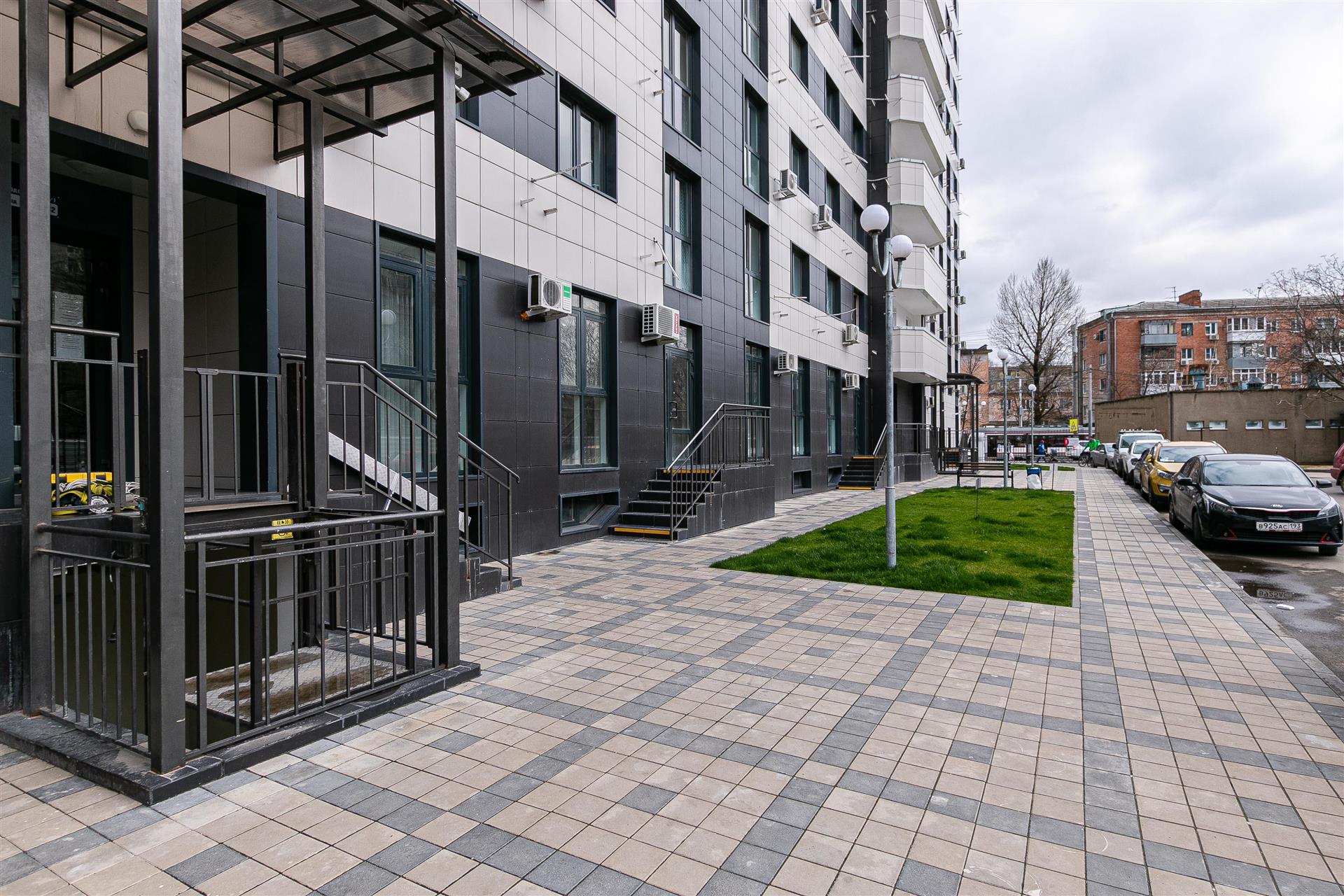 Фото №9: 1-комнатная квартира 40 м² - Краснодар, Центральный, мкр. Центральный внутригородской округ, ул. Железнодорожная, 23/1